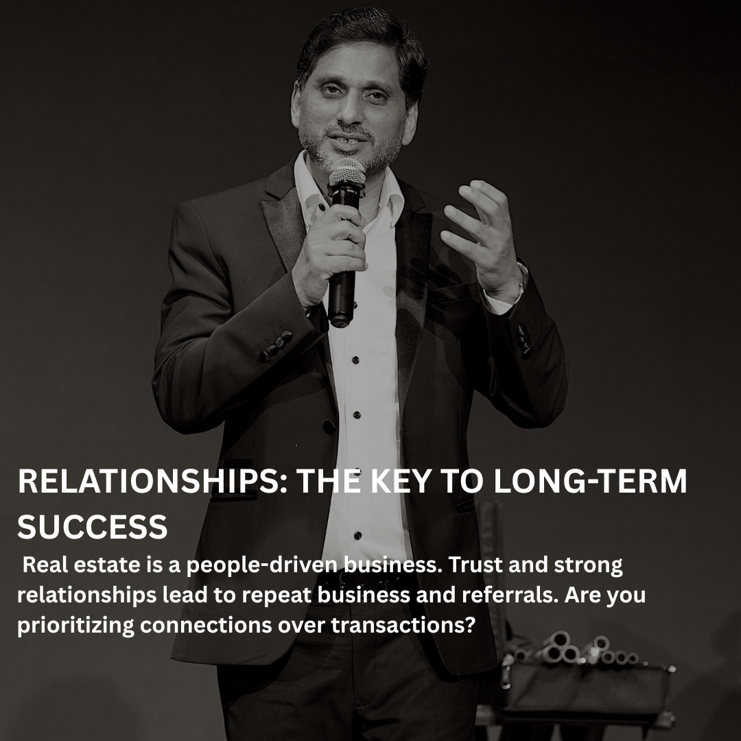 Rahul Duragkar delivering a keynote on building trust and long-term success in real estate