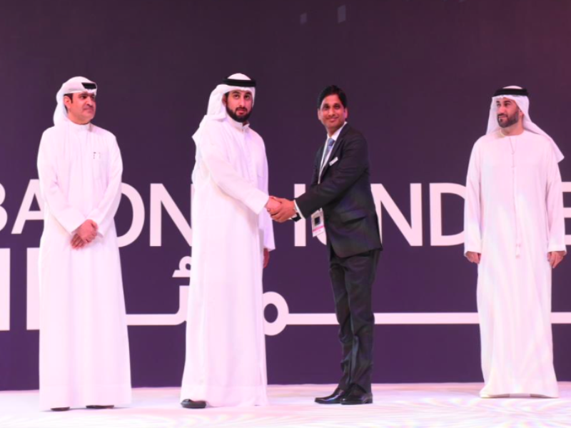 Emitech ranked 21st - Dubai SME100 2015 Awards